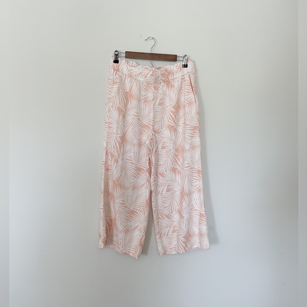 Land n’ Sea Wide Leg Cropped Palm Print Linen Pants